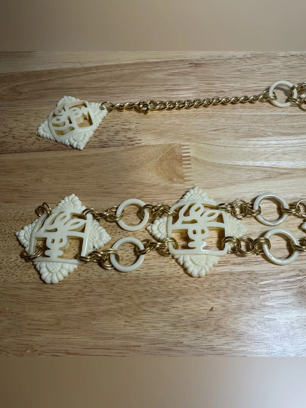 Vtg Ivory Carved Womens Gold Tone Chain Belt Coastal Regency Boho Old Money